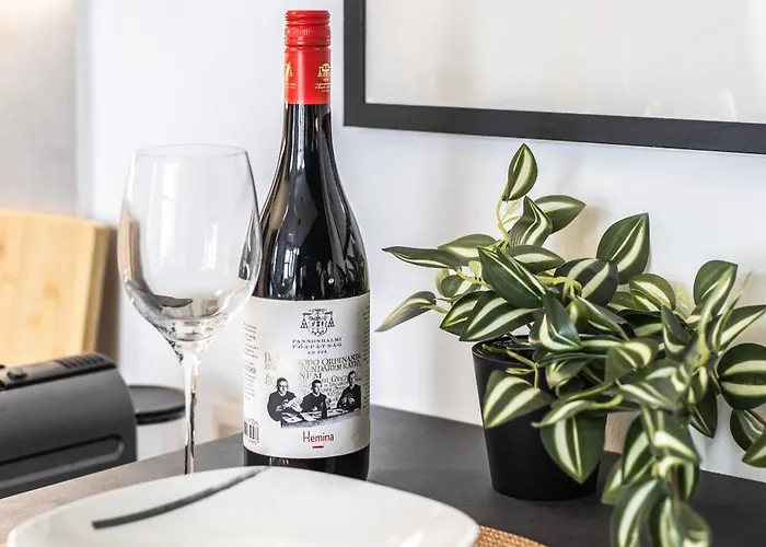 Daire Munkacsy By Hbo