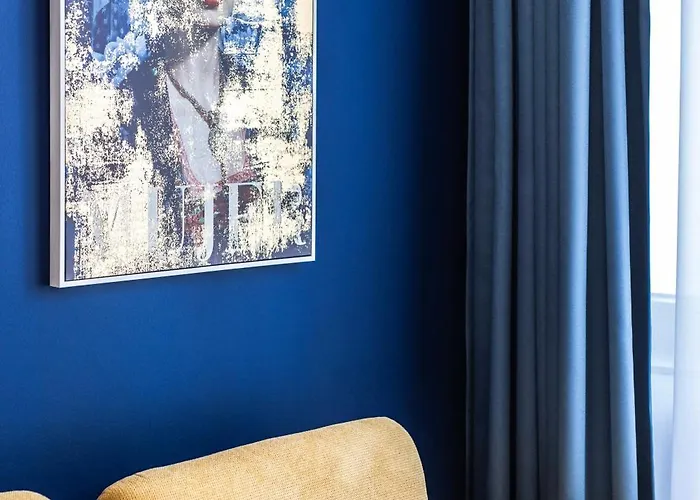 Munkacsy By Hbo Daire *