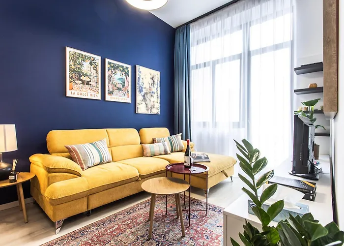 Munkacsy By Hbo Peçuy